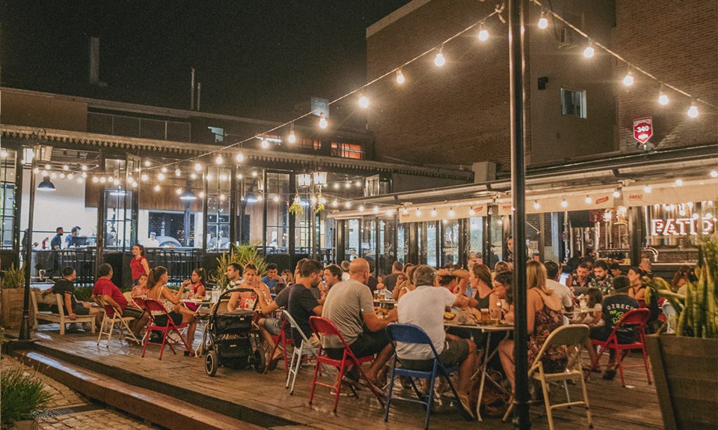 Volvió el Patio de la Cervecería Santa Fe: el lugar con el liso más fresco del país