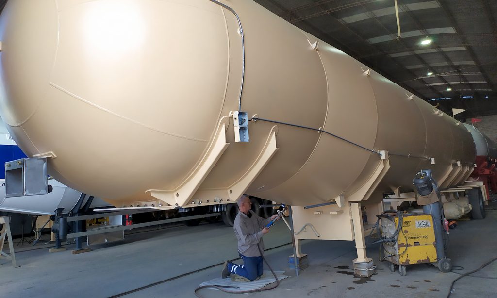 Sica refleja desde Esperanza el auge del sector petrolero y el repliegue de los parques eólicos