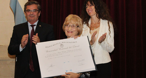 Alicia Camilloni recibió el título de Doctora Honoris Causa de la UNL