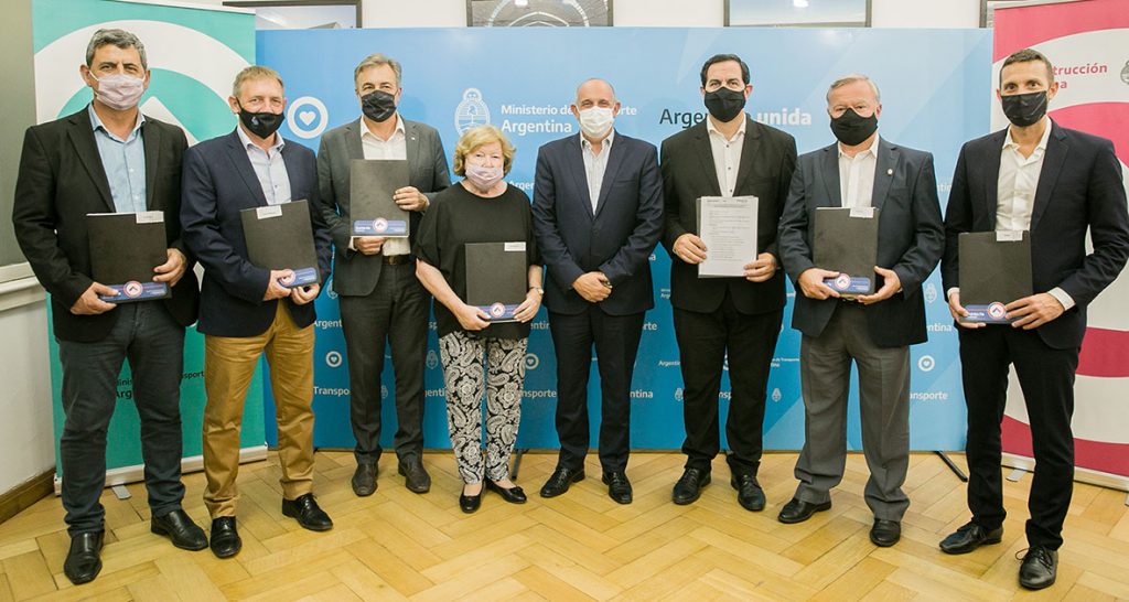 La provincia de Santa Fe gestionó aportes nacionales para mejorar la infraestructura del transporte público