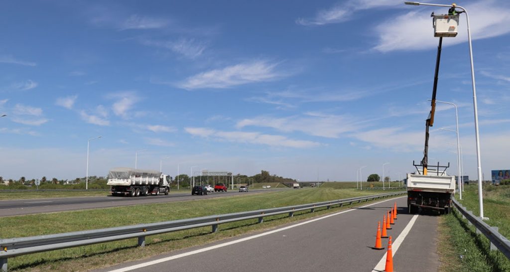 Licitaron el servicio de mantenimiento electromecánico de la Autopista Rosario-Santa Fe