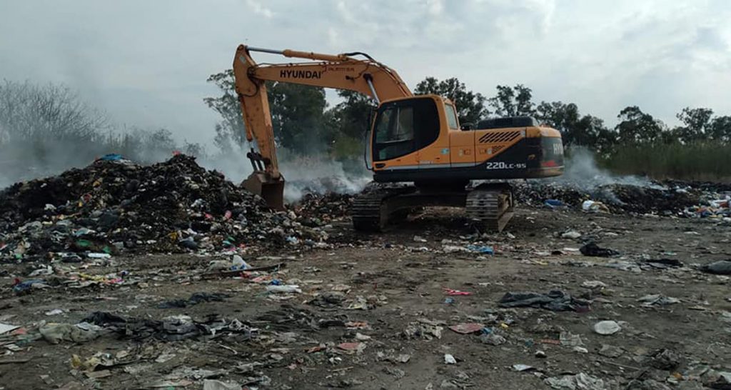 El gobierno provincial actuó de emergencia en el basural a cielo abierto de Coronda