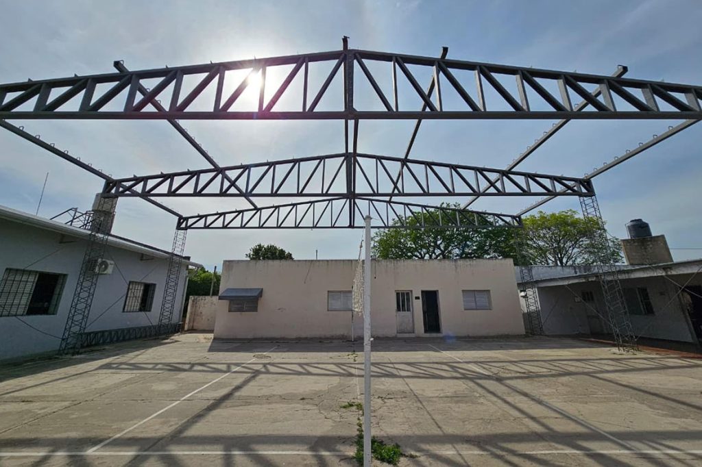 Las localidades de Colonia Dolores y San Martín Norte recibieron aportes económicos para obras de infraestructura