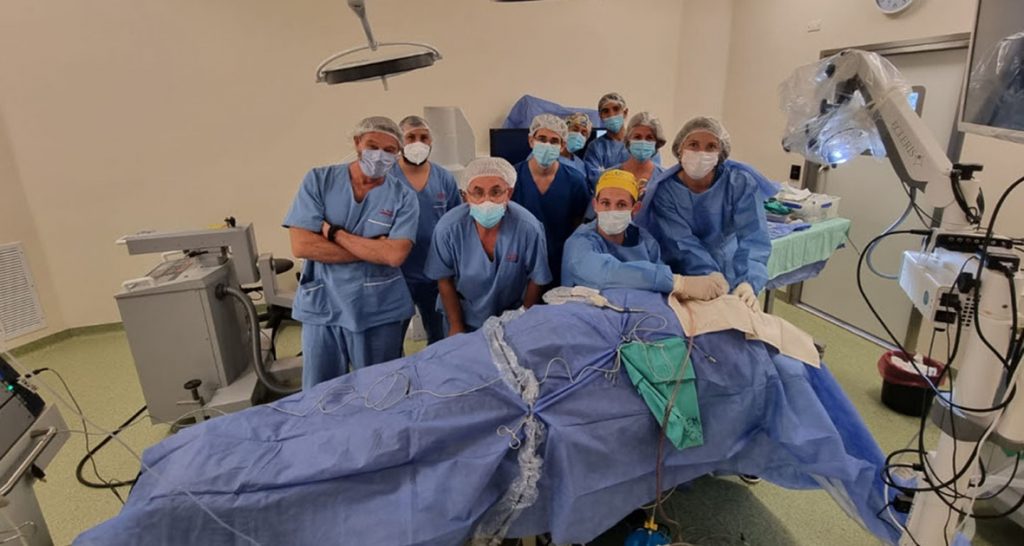 En el CEMAFE se le realizó el primer implante coclear a una mujer de 52 años de edad