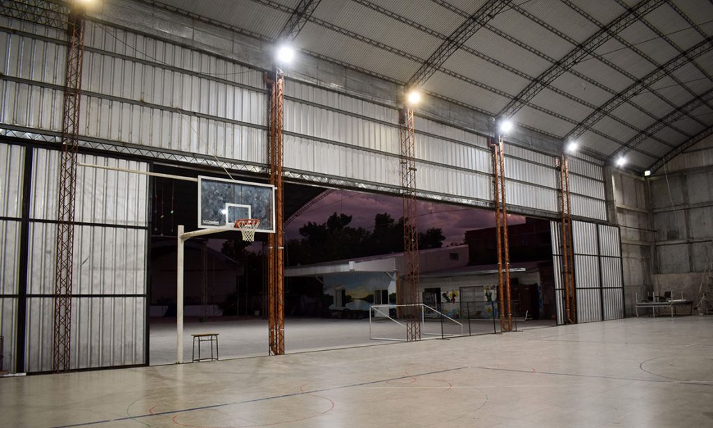 Unas 112 instituciones deportivas de todo el territorio santafesino pudieron acceder a la iluminación LED
