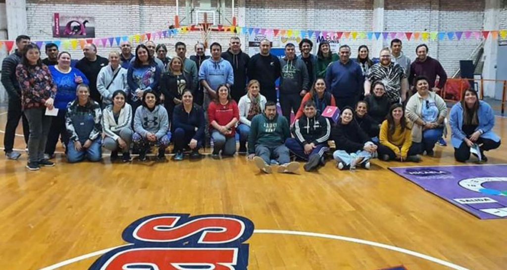 Clubes deportivos e instituciones corondinas recibieron capacitación sobre la Ley Micaela