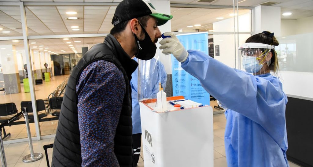 Covid-19: dieron a conocer los protocolos vigentes para viajeros que ingresen a Santa Fe