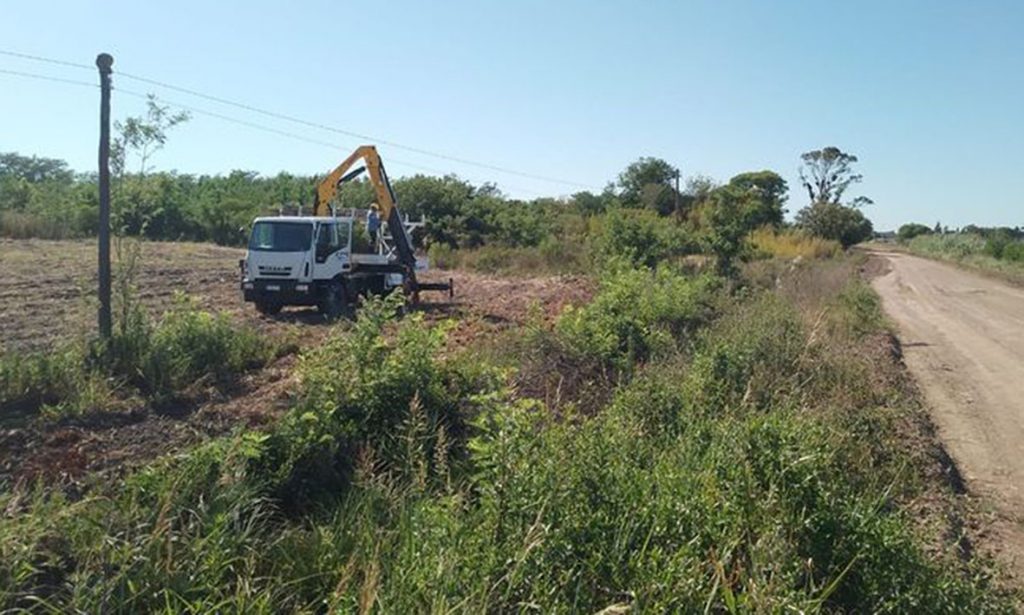 En Cululú la EPE comenzó con el recambio de cableado eléctrico