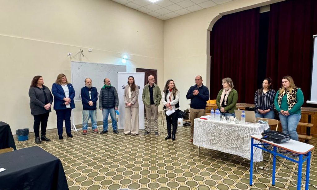 Pilar fue sede de una jornada regional de formación docente en Educación Tecnológica
