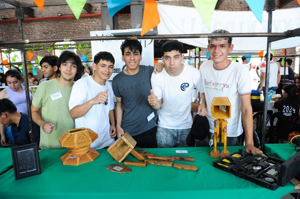 “Emprendedores del Futuro” ya suma 600 estudiantes de distintas escuelas secundarias de la ciudad de Santa Fe