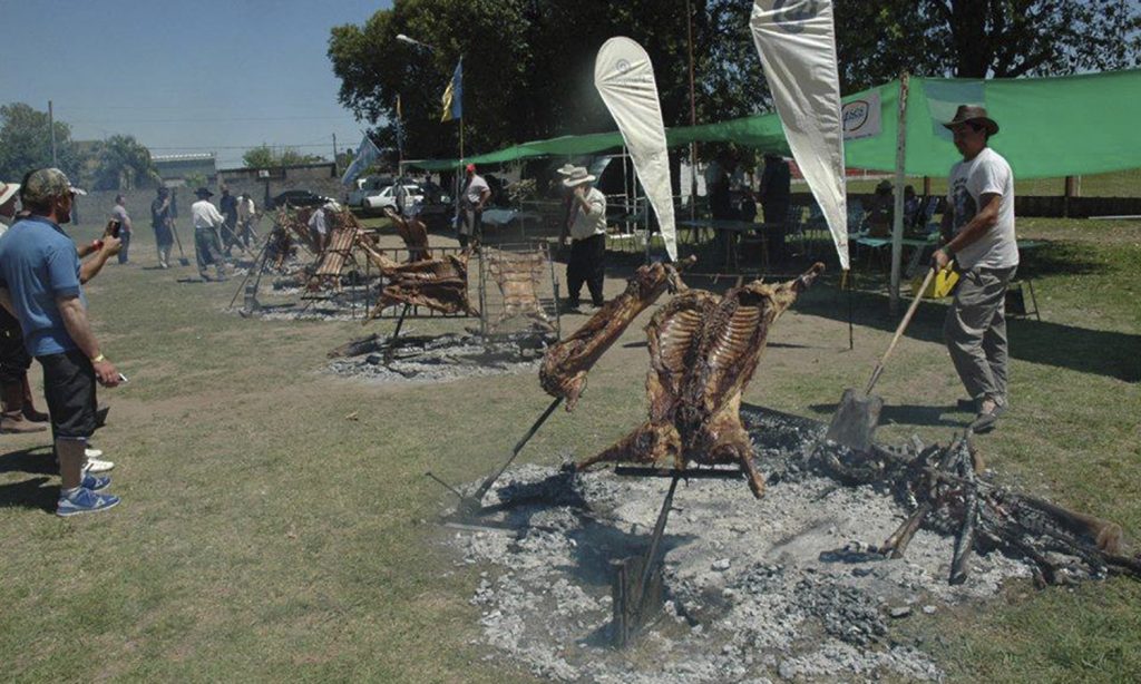 El Club Juventud Unida de Humboldt invita a la 7ma Edición de la Fiesta del Cordero a la Estaca