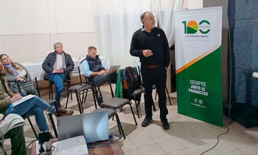 Se llevó a cabo en Felicia una jornada técnica sobre la crianza de terneros