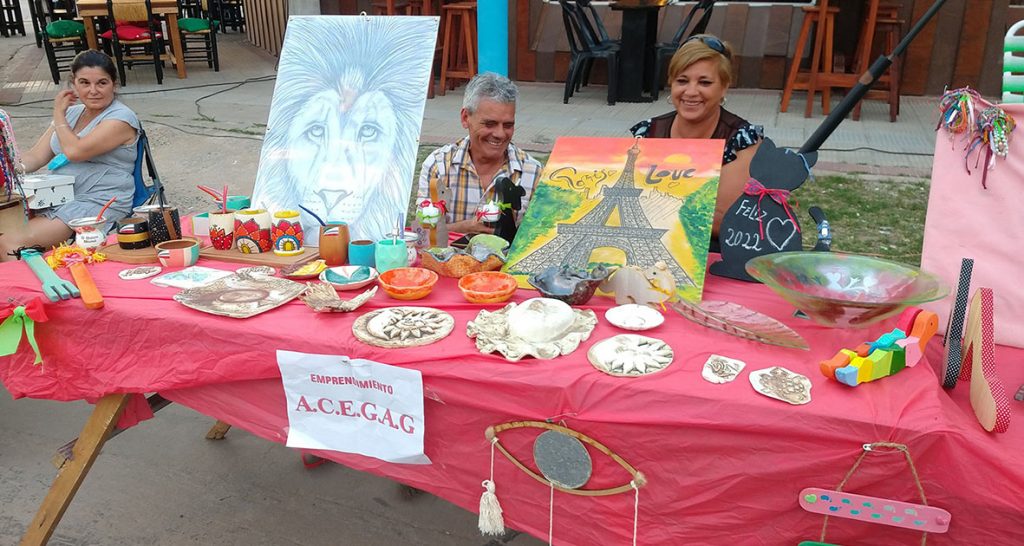 Unos 40 expositores y artesanos participaron de la 4ta Feria Navideña en San Cristóbal