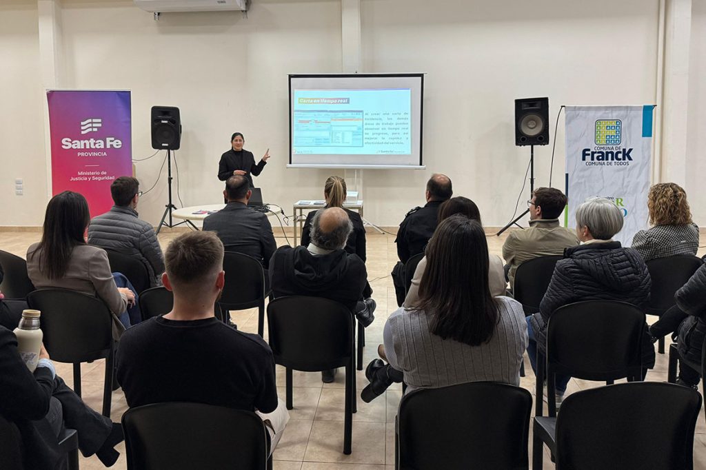 Se realizó en Franck un taller informativo sobre el Centro de Emergencias 911