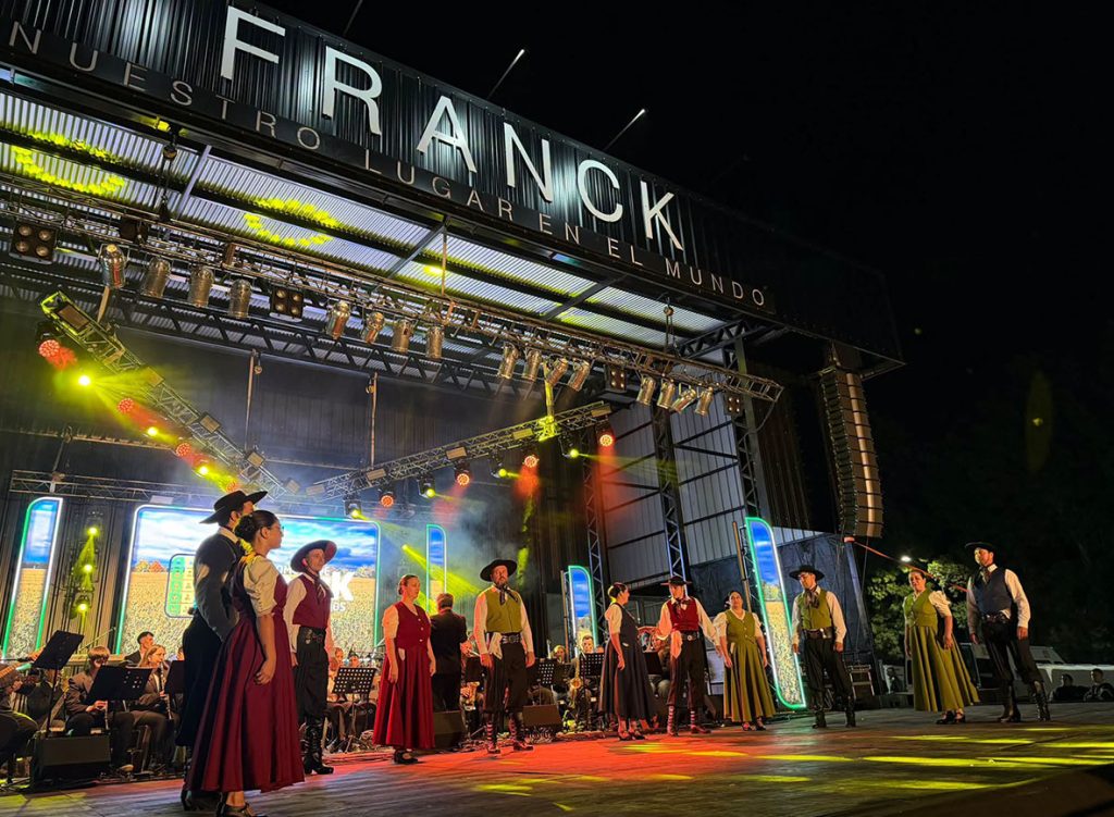 El 156º Aniversario de Franck cerró con un multitudinario festejo popular
