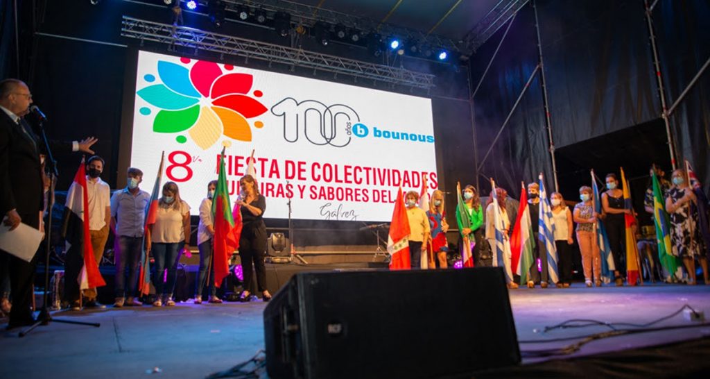 En Gálvez se realizó la 8ª edición de la Fiesta de las Colectividades con la presencia de Soledad Pastorutti