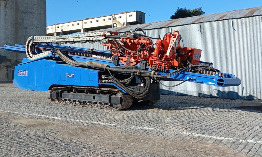 Llegó la máquina que realizará la perforación para el cruce por la laguna Setúbal del Gasoducto Gran Santa Fe
