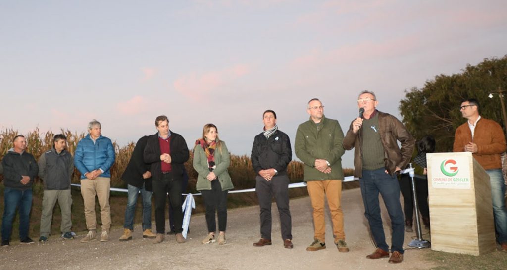 En Gessler fueron inaugurados más de 3.000 metros de caminos rurales