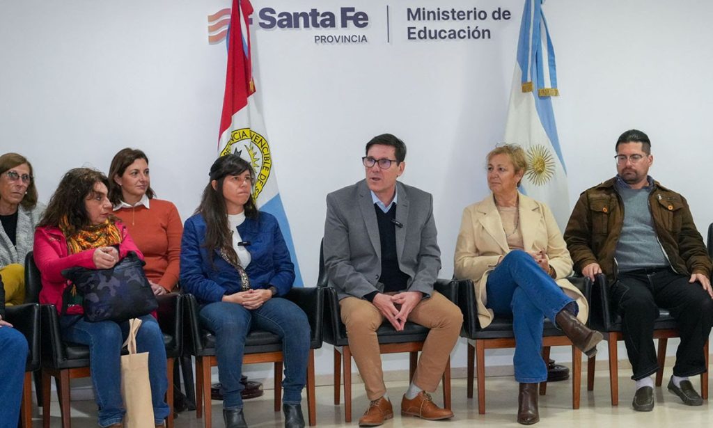El gobierno provincial invierte más de 370 millones de pesos para obras urgentes en 20 escuelas de Santa Fe