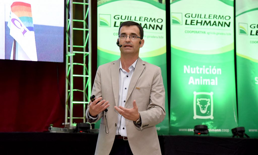 “El trabajo sigue siendo la condición necesaria para el progreso”