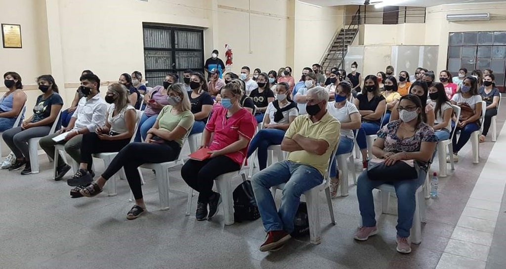 En Helvecia, unas 50 personas se capacitaron en Reanimación Cardiopulmonar