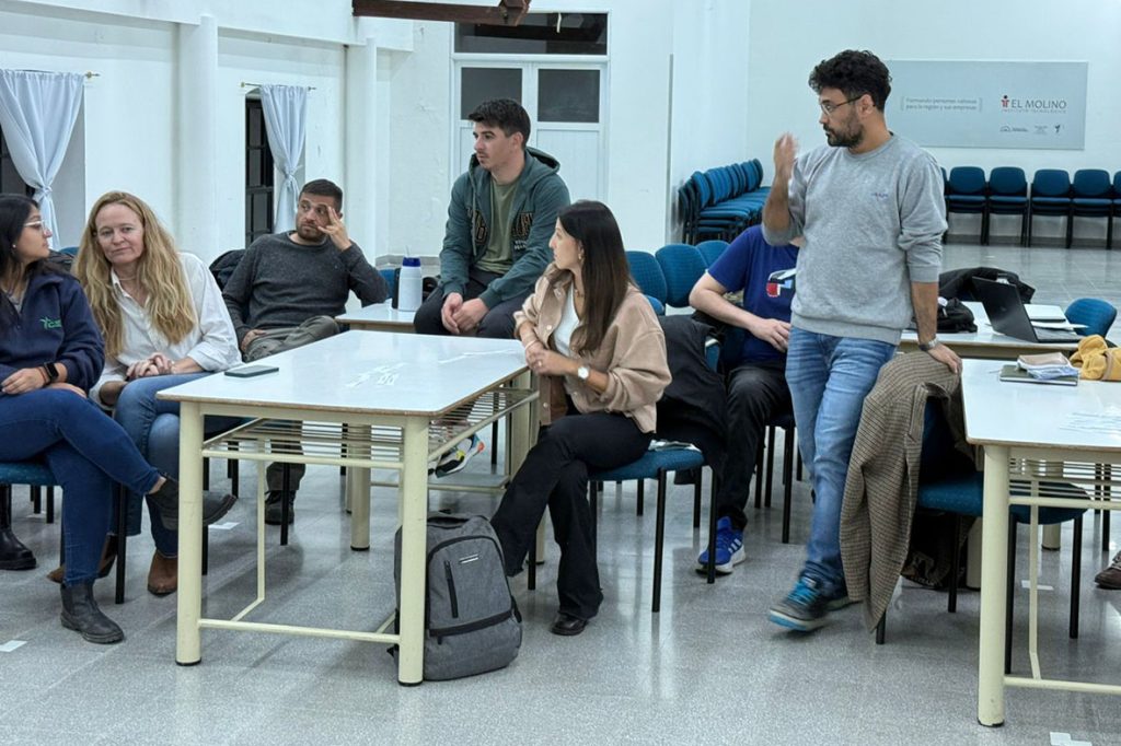El Instituto Tecnológico de Esperanza promueve encuentros con sus docentes para fortalecer el modelo de enseñanza