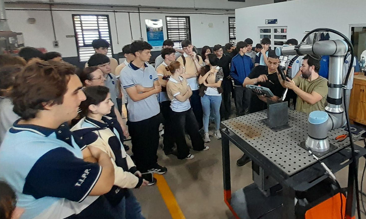 En Esperanza se realizó el Simposio Tecnológico de Soldadura y Robótica