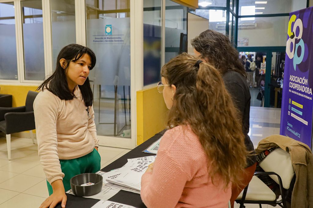 Jóvenes santafesinos fueron capacitados en orientación laboral para acceder al primer empleo