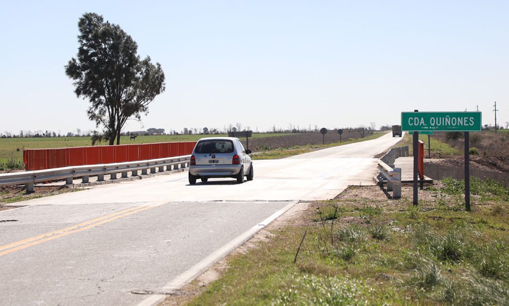 En el departamento Las Colonias se inauguraron obras viales, cloacas y tres caminos rurales