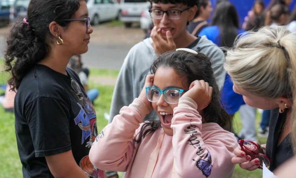 Más de 4.200 lentes entregados para mejorar la vida y el aprendizaje de chicos en toda la provincia de Santa Fe