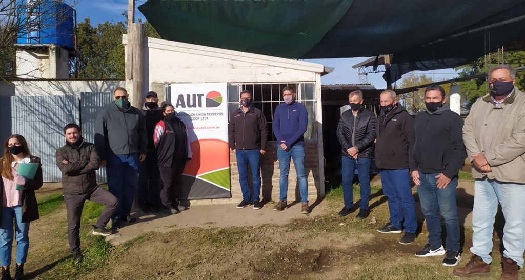 Autoridades de la AUT se reunieron con funcionarios provinciales por financiamiento para energía renovables