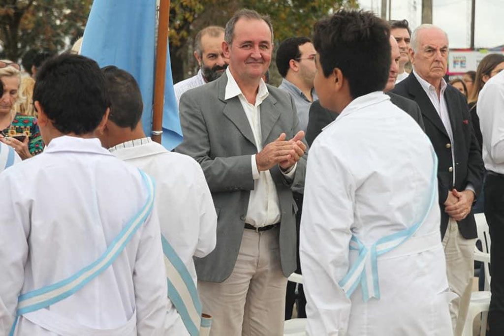 Los recreínos celebraron los 129 años de la fundación de su ciudad