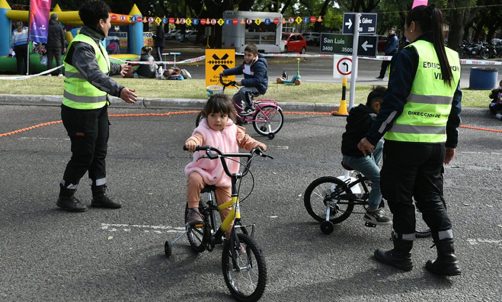 La ciudad de Santa Fe celebró la 1ra Maratón de las Infancias en la Costanera Oeste