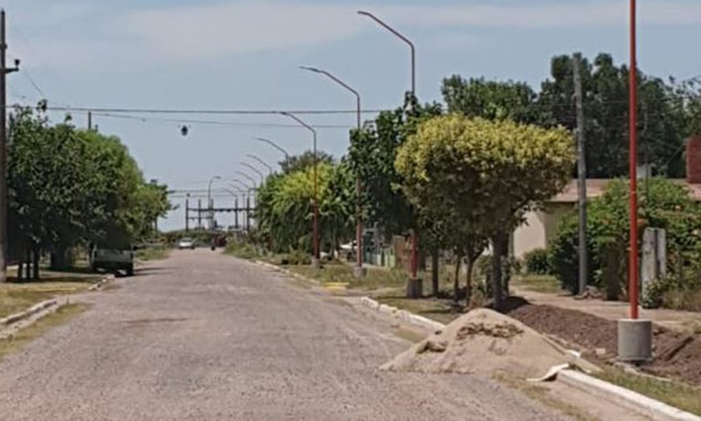 El Senador Michlig firmó un convenio y entregó aportes para obras en la comuna de La Rubia