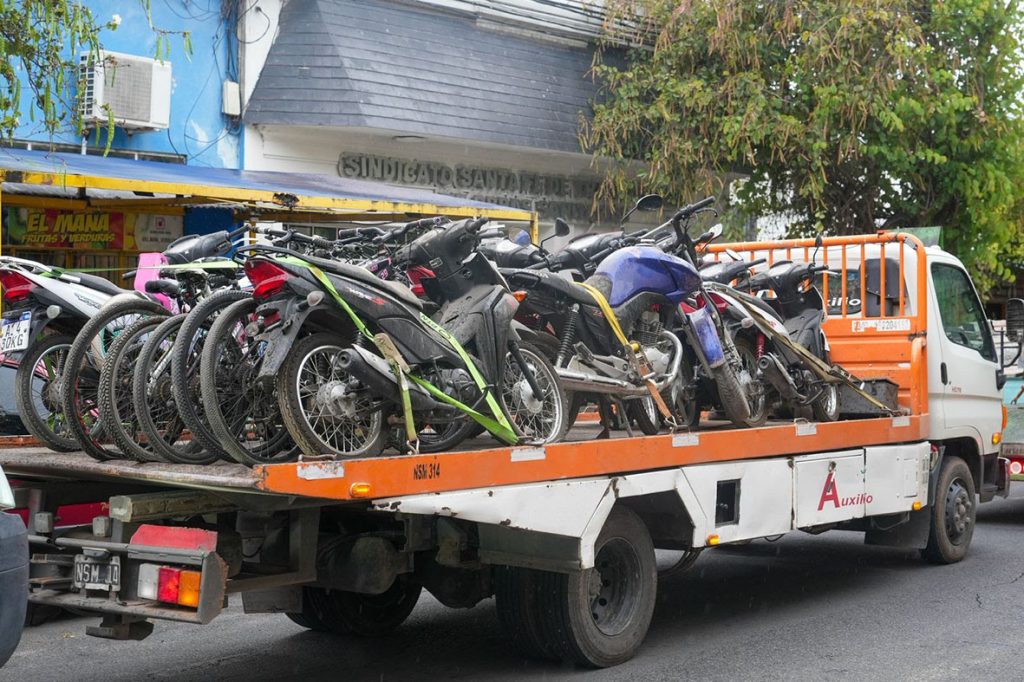 Retiraron 200 motos, 100 bicicletas y 30 automóviles de la Comisaría 3ª de la ciudad de Santa Fe