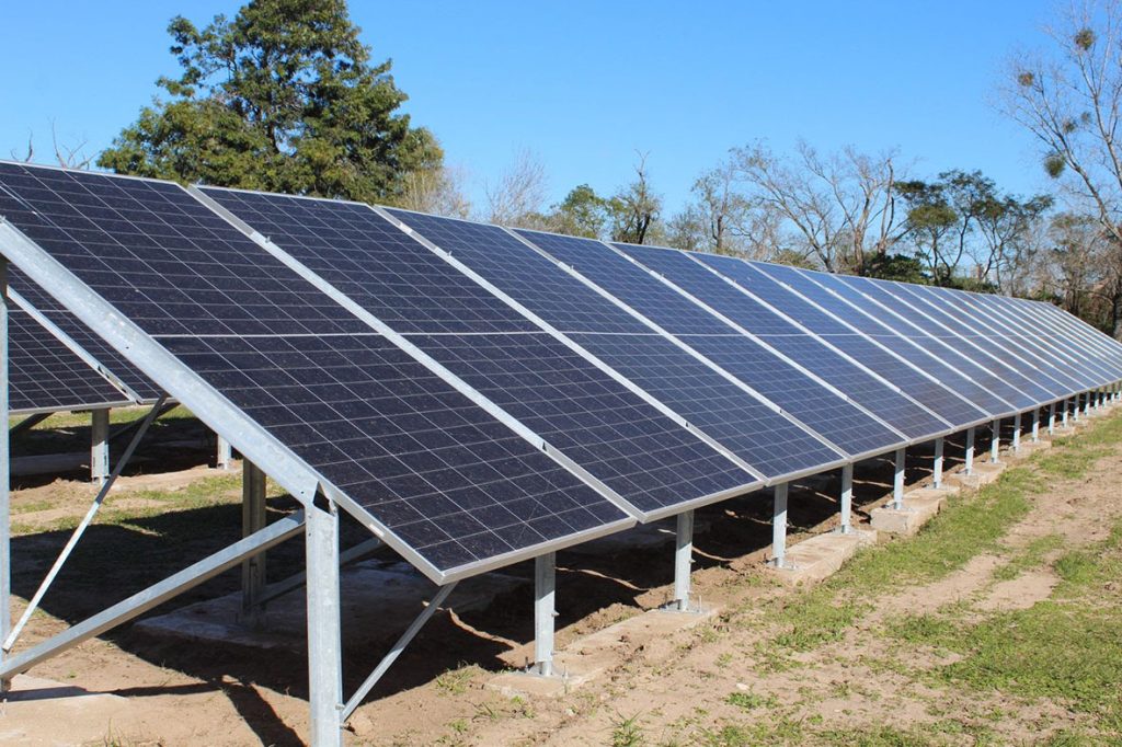 Inauguraron dos generadores fotovoltaicos en la ciudad de Santa Fe
