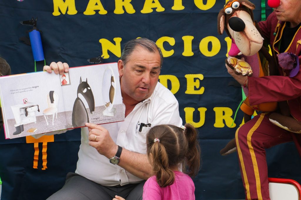 Se inauguró un patio sensorial en el Jardín Municipal de Barranquitas para actividades de lectura y juego