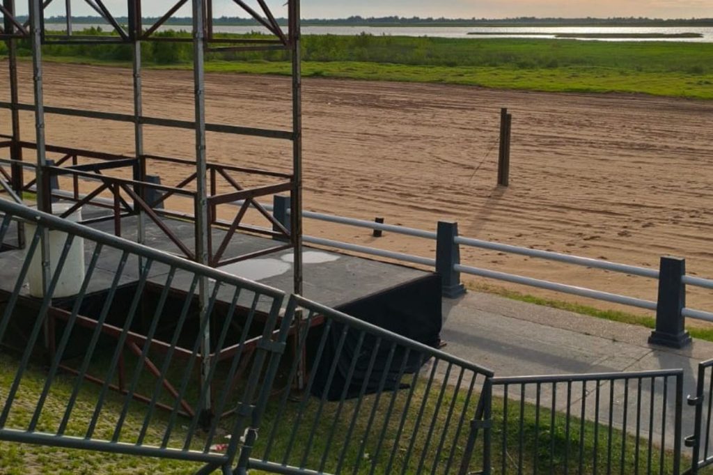 La ciudad de Santa Fe festeja el Año Nuevo en la playa