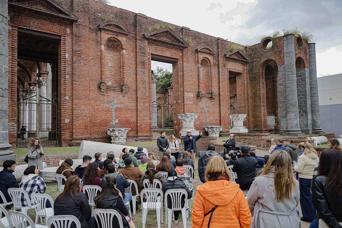 Ciudad de Santa Fe: comenzaron las rondas de diálogo con vecinos y especialistas para mejorar plaza San Martín