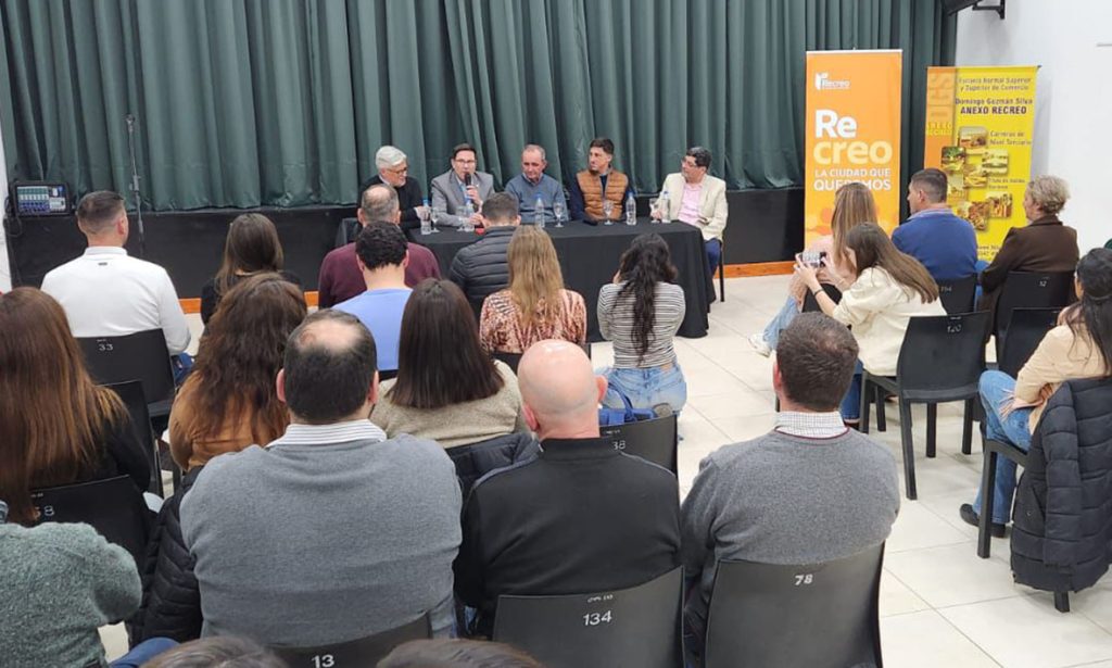 Fue presentado el nuevo Profesorado de Educación Tecnológica en la ciudad de Recreo