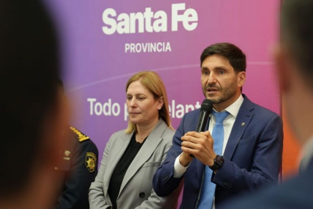 Para el gobernador Pullaro, “la eliminación temporal de las retenciones es una medida electoral”