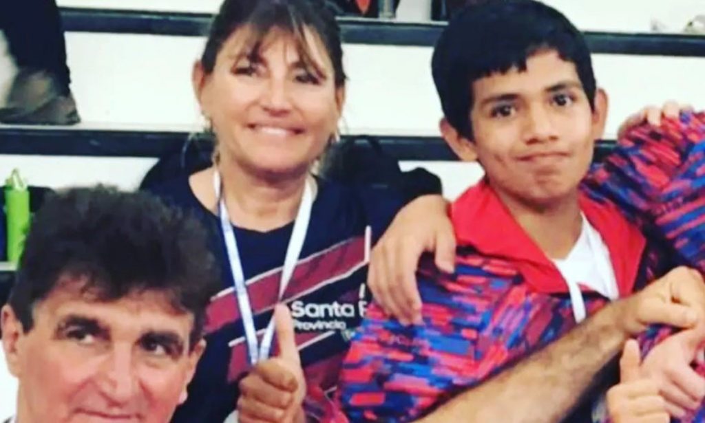 Adolfo Bazán, de Ramayón, ganó la medalla de Bronce en lucha libre en los Juegos Evita