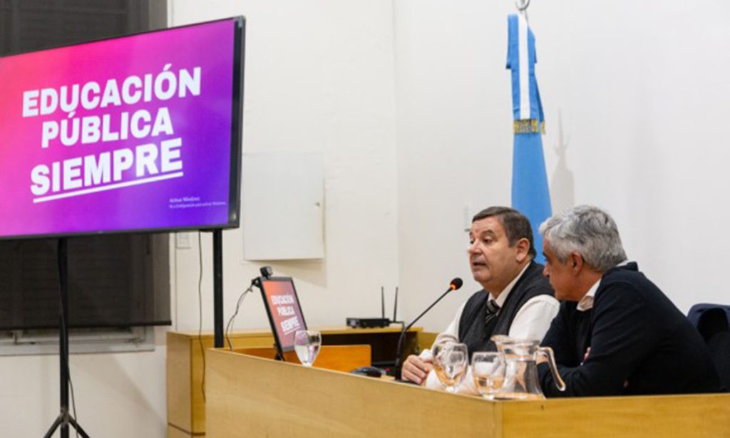 Los rectores de UNL y UNR reflexionaron sobre el presente presupuestario y el futuro de las universidades argentinas