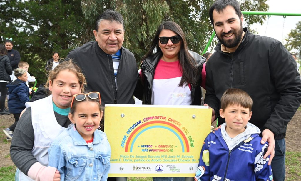 El Renatre entregó equipos completos de PC a dos escuelas de la provincia de Buenos Aires