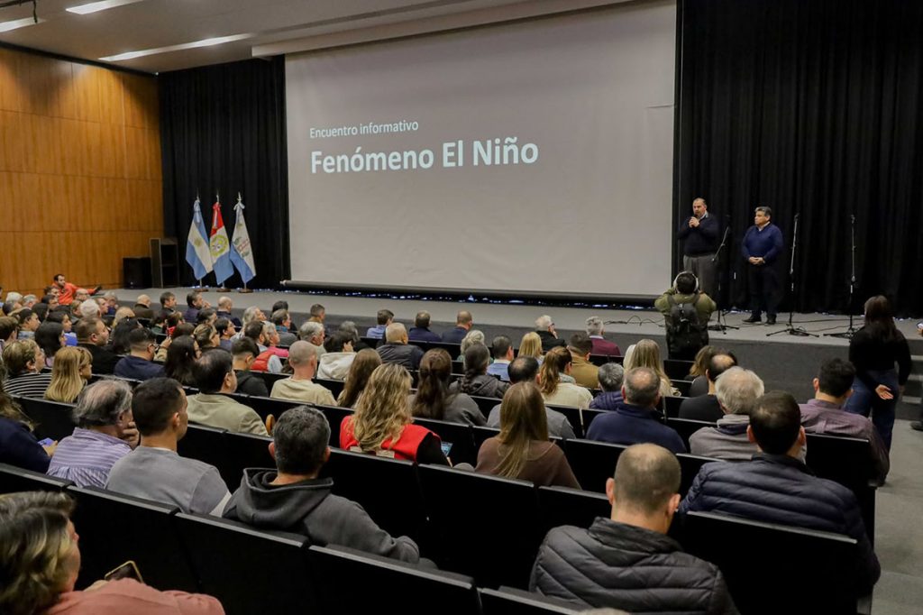 Vecinales e instituciones de la ciudad de Santa Fe mantuvieron un encuentro de trabajo e información por el fenómeno El Niño