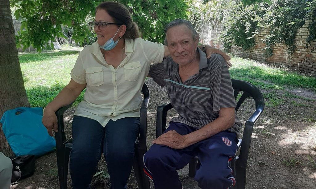 Tras 40 años de búsqueda encontró a su hermano internado en el SAMCo Coronda