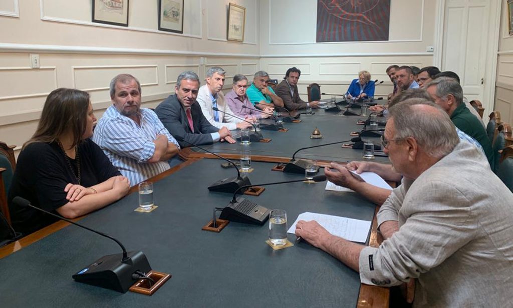 En la Bolsa de Comercio de Santa Fe se realizó una reunión para analizar las implicancias del dólar soja