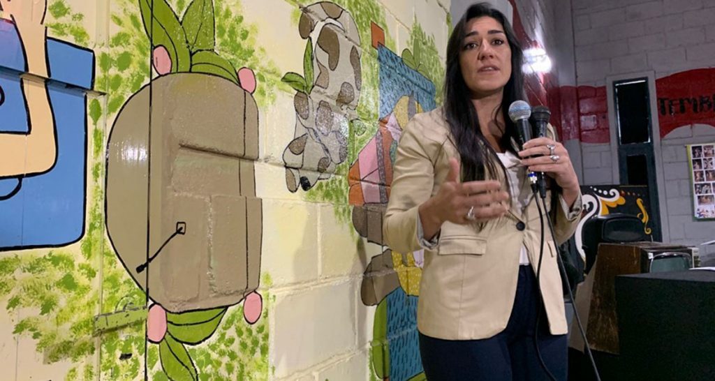 San Cristóbal: reconocieron la trayectoria de Virginia Peruchini como Árbitro Internacional de Básquet