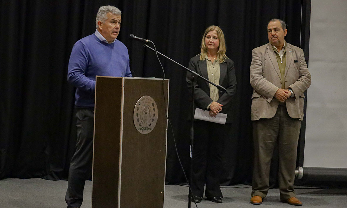 La ciudad de Santa Fe debate el futuro de sus entornos urbanos ribereños con una comisión interdisciplinaria