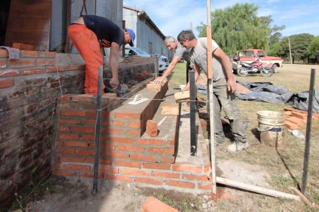 En Sarmiento comenzó la construcción de la nueva cocina comedor de la planta campamentil